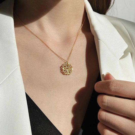 Monaky Collar Trébol Corazón + Caja de Regalo - [PROMOCIÓN DISPONIBLE SOLO HOY]